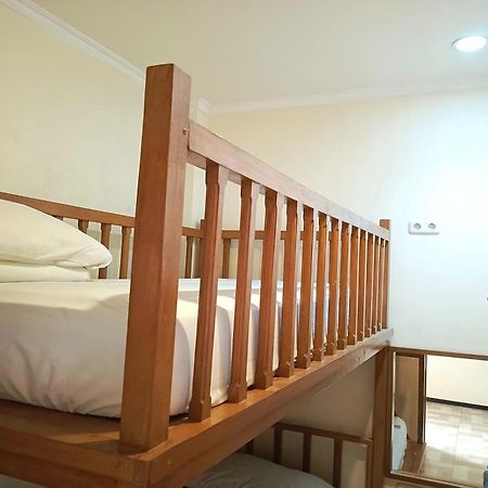 Java Capsule Hotel Malang Kültér fotó