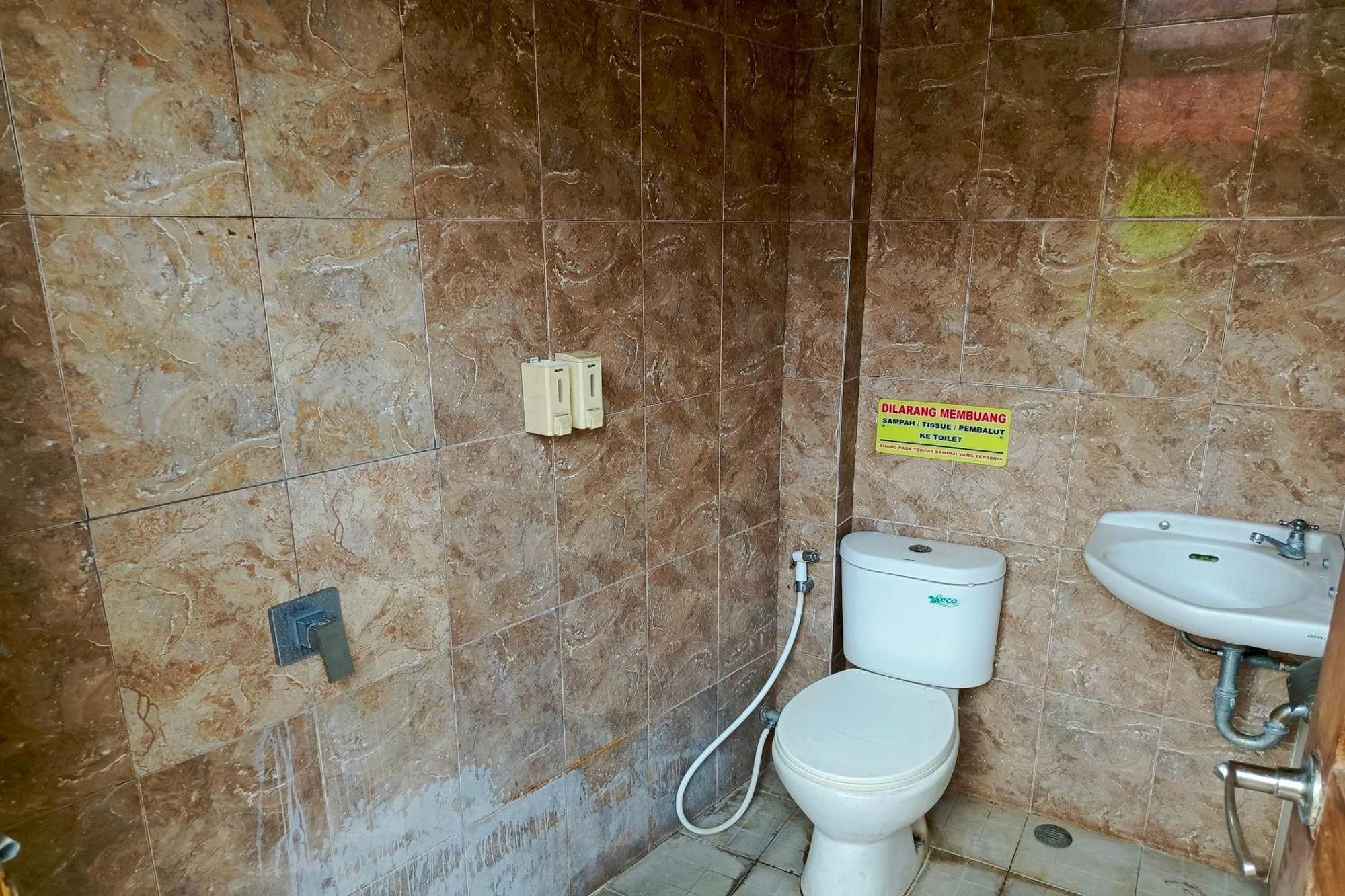 Java Capsule Hotel Malang Kültér fotó